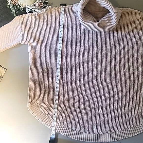 🍁HAPPY FALL🍁 MICHAEL KORS SWEATER! - Picture 7 of 7